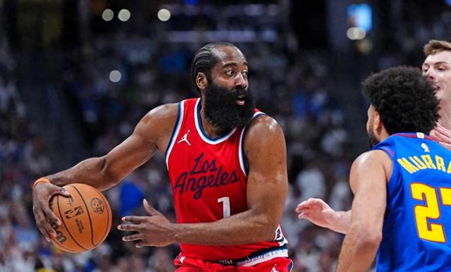 关于快船队惨败后更衣室爆发冲突,主帅回应,社会问题.的信息